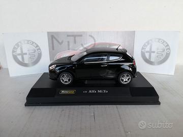 MODELLO AUTO ALFA ROMEO MI - TO TOTAL BLACK