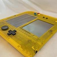 Nintendo 2DS versione giallo