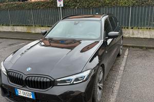 Bmw Serie 320d allestimento msport