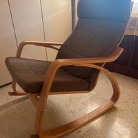 poltrona a dondolo Ikea 