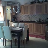 Cucina in legno massello