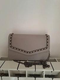 Borsa donna grigia con catena