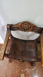 SEDIA SAVONAROLA E TAPPETO CHOBI