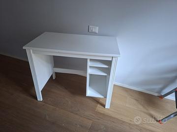 Scrivania Ikea