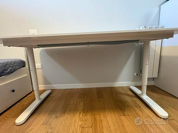 Scrivania Ikea 160x80 (3519235525)