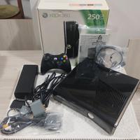 Microsoft Xbox 360 - 250 Gb - Versione Nero Lucido
