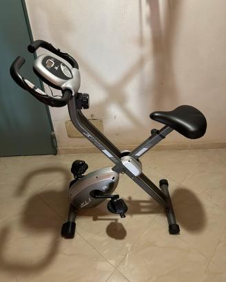 Cyclette pieghevole JK Sport salvaspazio