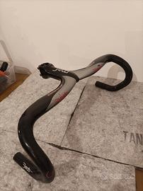 Manubrio integrato DEDA Alanera
