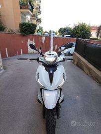 Piaggio Beverly 300 HPE - 2021