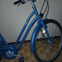 Bicicletta i  Bitwin  Elops telaio basso.