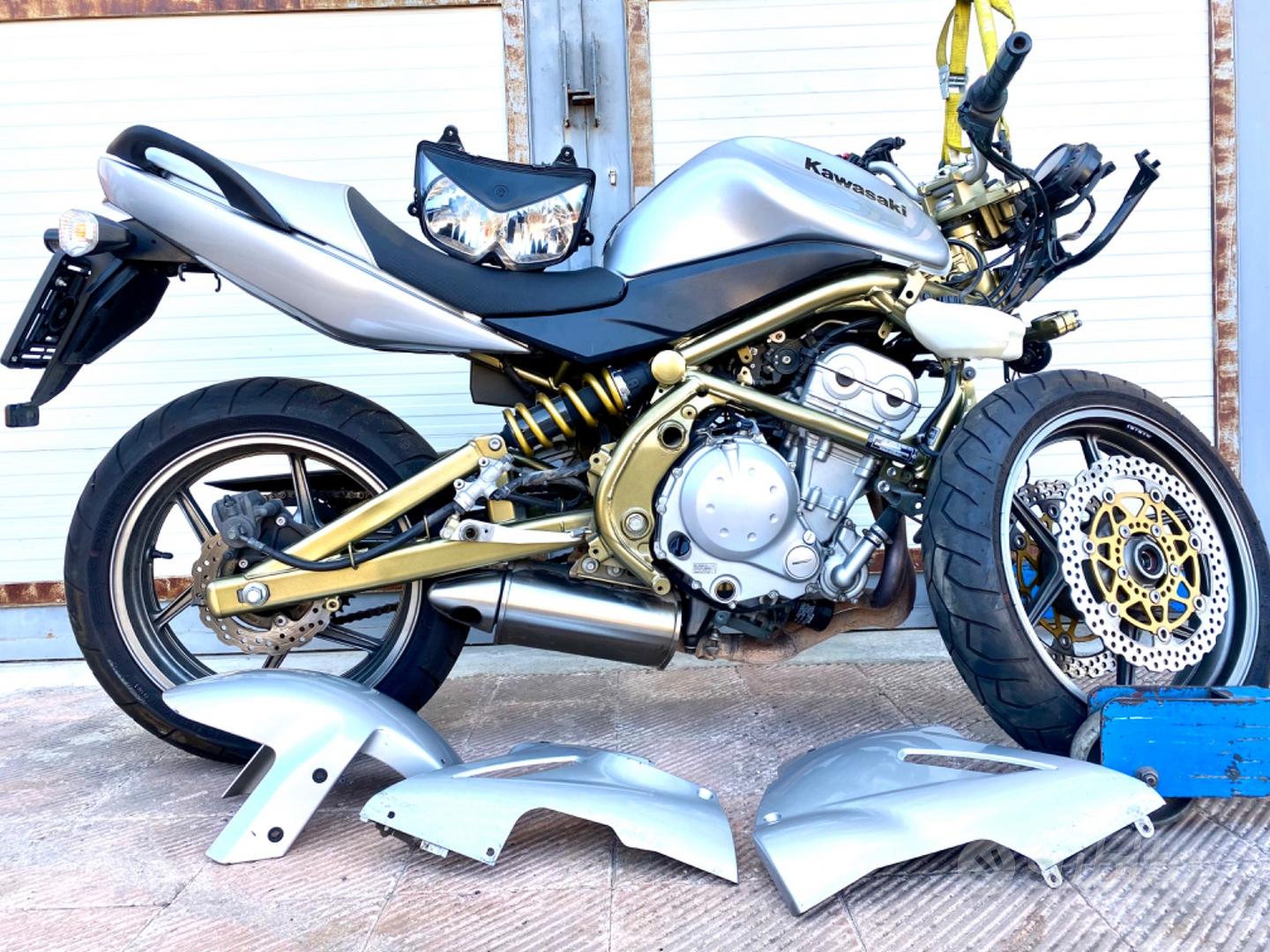 Ricambi Moto Kawasaki Ricambi Kawasaki Epoca Prodotto: MARMITTE