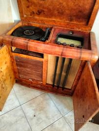 mobile radio giradischi radica anni 50