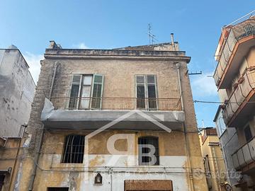 Bagheria -appartamento su due livelli con terrazzo