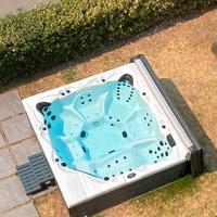 Piscina idromassaggio