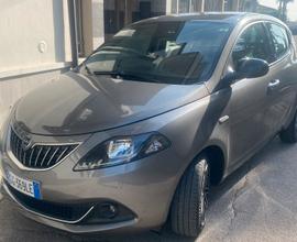 Lancia Ypsilon Hybrid