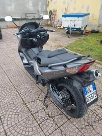 T-MAX 500 2008