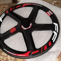 NUOVA FFWD RUOTA 5 RAZZE FULL CARBON