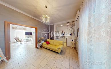 Appartamento di 3 vani e accessori con terrazzo, A