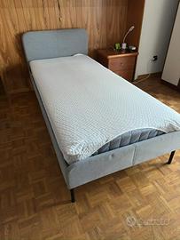 Letto singolo con materasso IKEA – ottime condizio