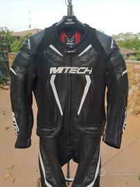 tuta moto 52 divisibile come NUOVA in pelle 