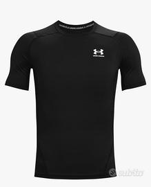 maglietta sportiva under armour