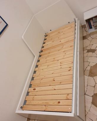 Ikea Flekke divano letto bianco con cassetti