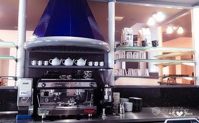 Bar in gestione anche con mura