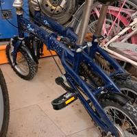 coppia di bici baci perugina