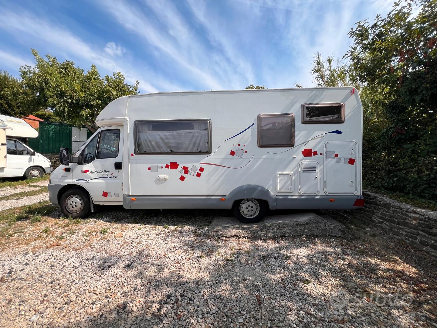 Roller Team Camper Con Garage Moto Usato Roller Team Camper Con