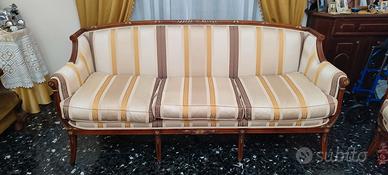 COPPIA DI DIVANI  2  E TRE POSTI