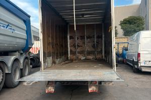 Daily iveco cassonato con sponda idraulica