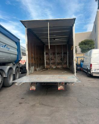 Daily iveco cassonato con sponda idraulica