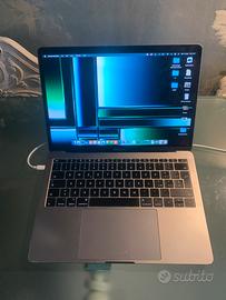 Apple MacBook Pro 13.3" - 128 GB - 2017