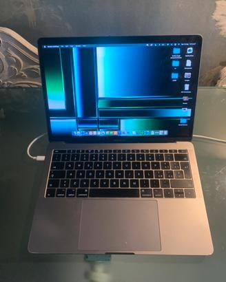 Apple MacBook Pro 13.3" - 128 GB - 2017