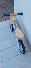 Bicicletta in legno