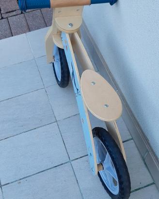 Bicicletta in legno