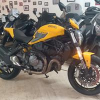 DUCATI MONSTER 821 ABS