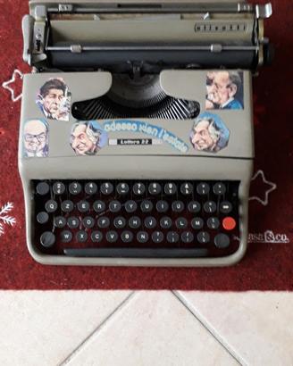 macchina da scrivere 
