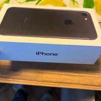 iPhone 7 black 32 gb 