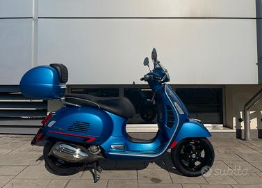 Vespa Gts 300