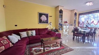 5 LOCALI A GASSINO TORINESE