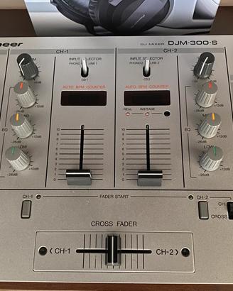 Pioneer DJM 300s