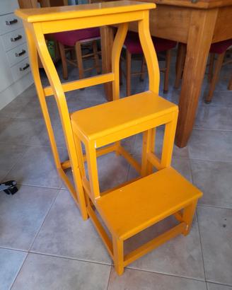 Sgabello scaletta