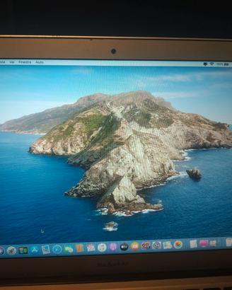 MacBook Air 13" 2012 4gb RAM SSD 256 Gb.