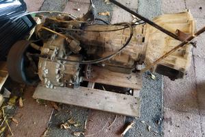 cambio zf 4hp-22 e riduttore Land rover v8