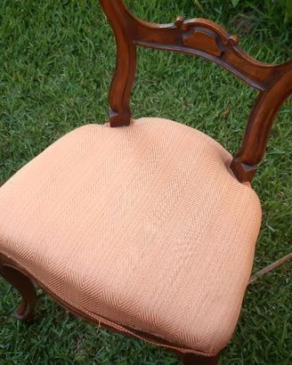 5 sedie vintage in legno e seduta imbottita