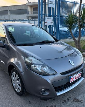 Renault Clio 1.5 dCi 75 CV 2012 navigatore