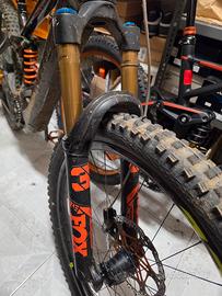 Fox 38 factory kashina grip 2