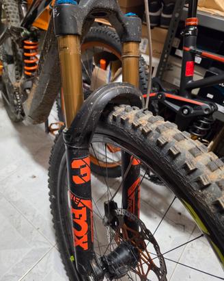 Fox 38 factory kashina grip 2