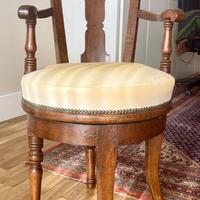 ANTICA  POLTRONA BARBIERE GIREVOLE LEGNO MASSELLO